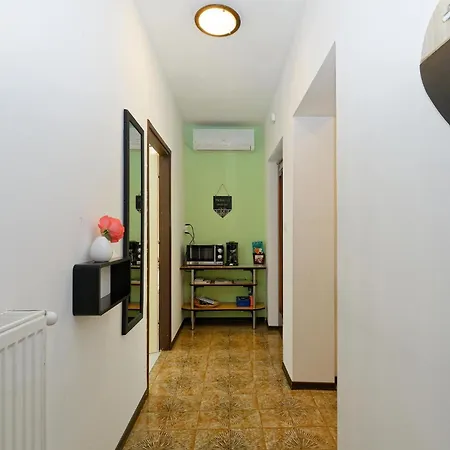Darja Apartment *